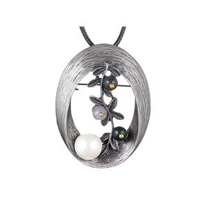NWT Elegant Pearl and Leaf Brooch/Necklace – Versatile Dual Function Jewelry